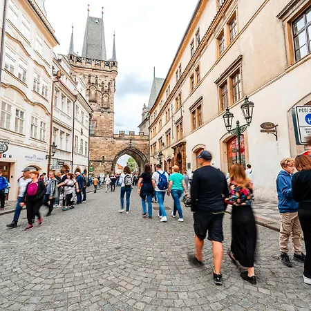New Huge Next Castle And Charles Bridge Lägenhet